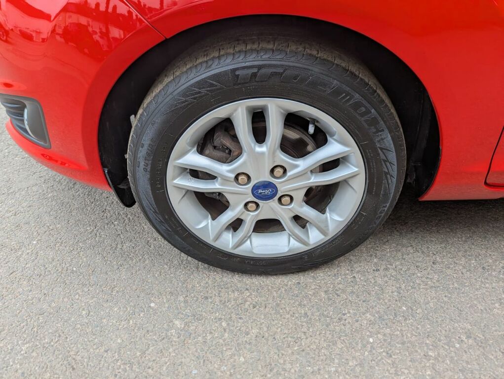 Ford Fiesta 1.25 82 Zetec MT14XMV Red #3
