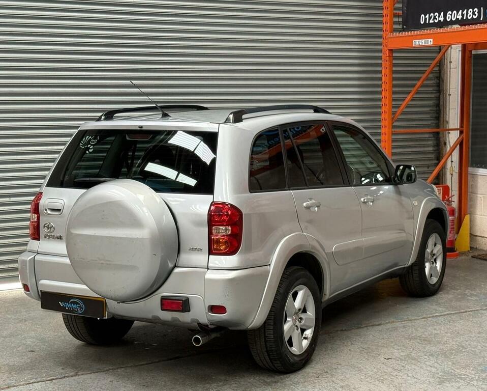Toyota Rav 4 Suv 2.0 Vvt-i Xt-r 4Wd 200505 Silver #5