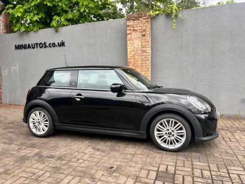 Mini Hatch 1.5 Cooper Exclusive LG22XSD Black #4