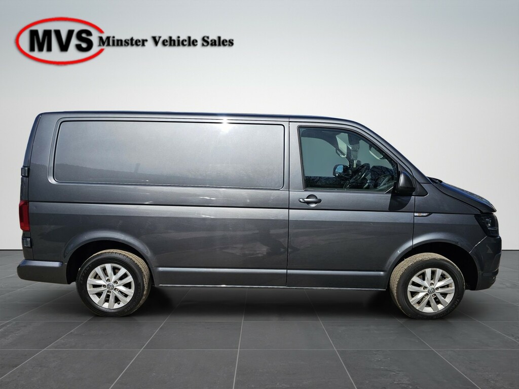 Volkswagen Transporter 2.0-Tdi-t28-bluemotion-tech-highline DG68GKK Grey #3
