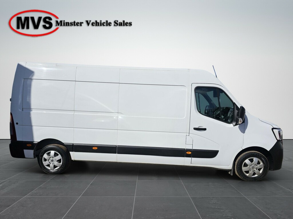Renault Master 2.3-Fwd-lm35-dci-135-business-my22 HK23WUD White #3