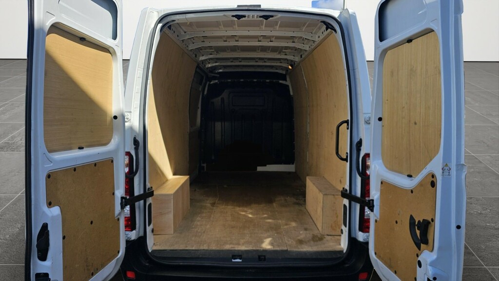Renault Master 2.3-Fwd-lm35-dci-135-business-my22 HK23WUD White #6