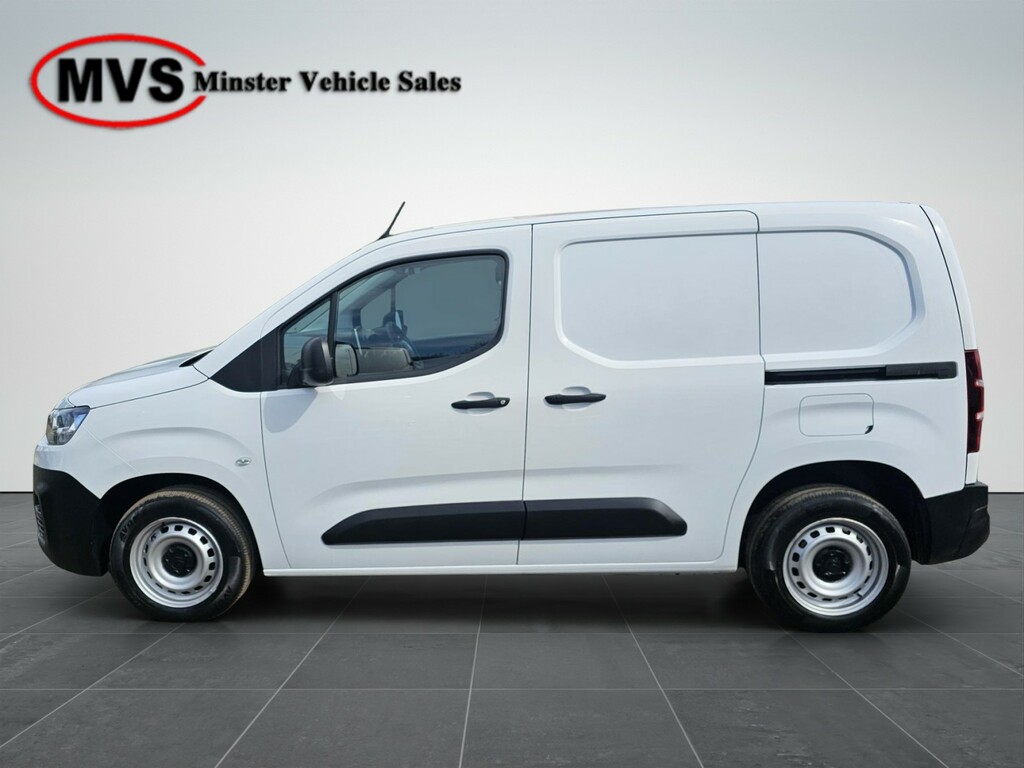 Citroen Berlingo 1.5-Bluehdi-650-enterprise-edition-m CJ23VZC White #4