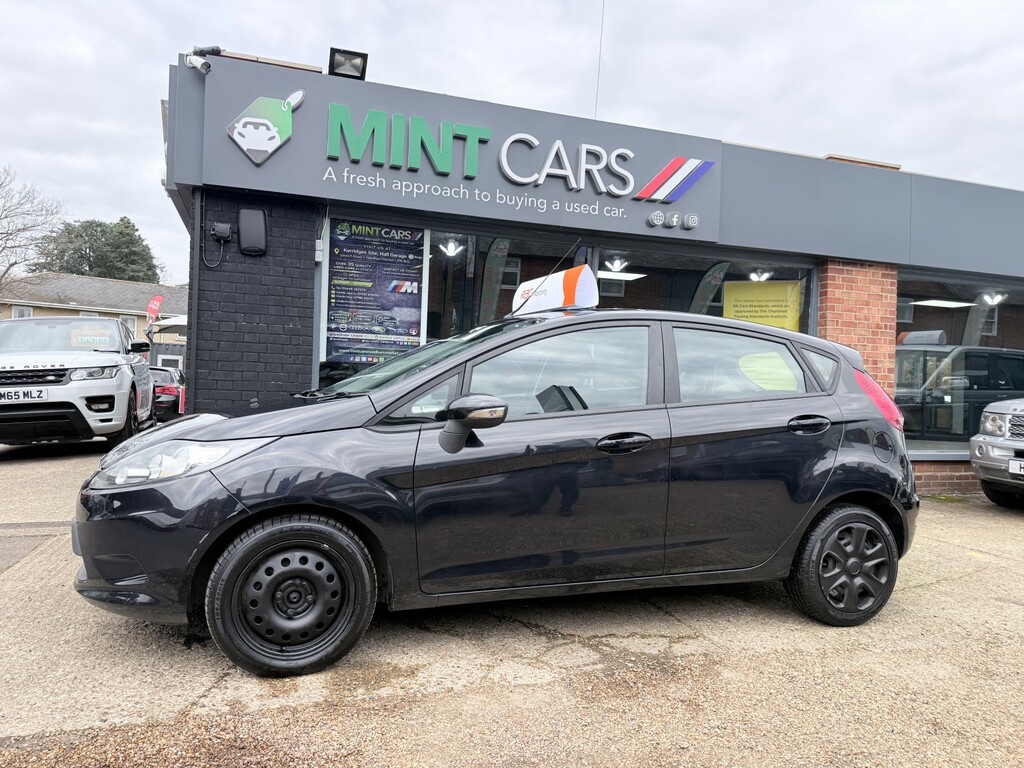 Ford Fiesta Hatchback 1.3 Edge 201111 CP11DKJ Black #2