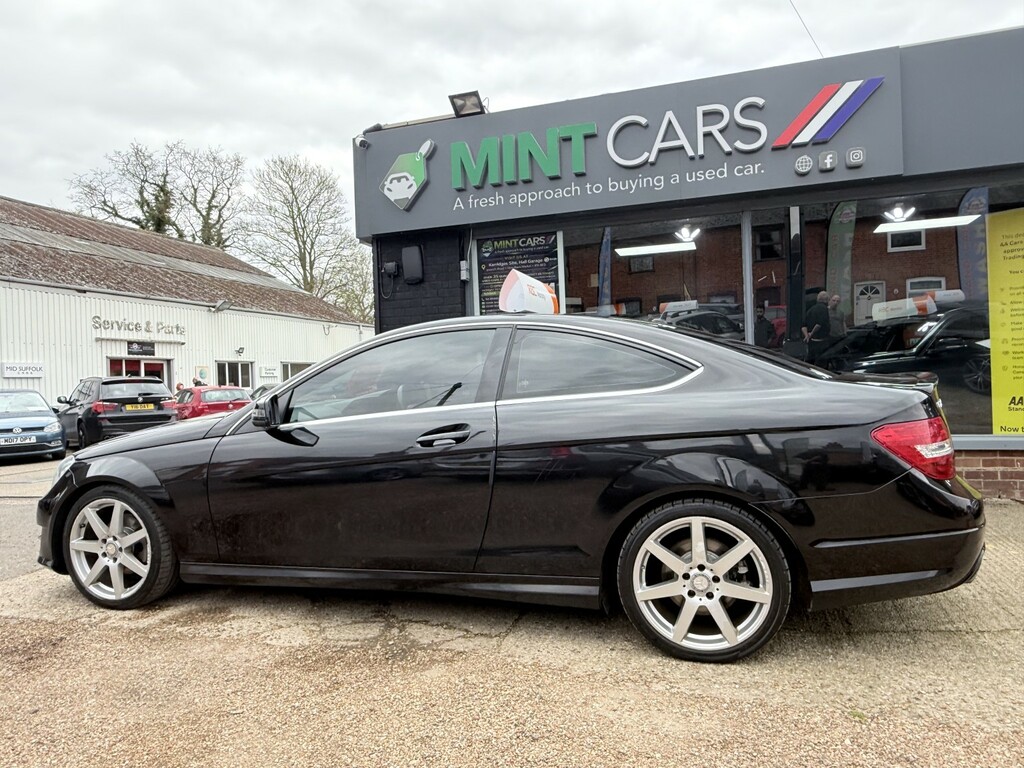 Mercedes-Benz C Class Coupe 2.1 C250 Cdi Amg Sport Edition 201515 WG15EWB Black #2