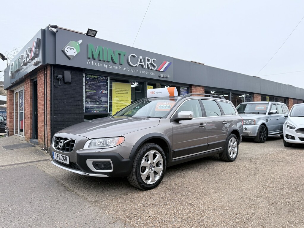 Volvo XC70 Estate 2.4 D5 Se Lux 201111 Grey #2
