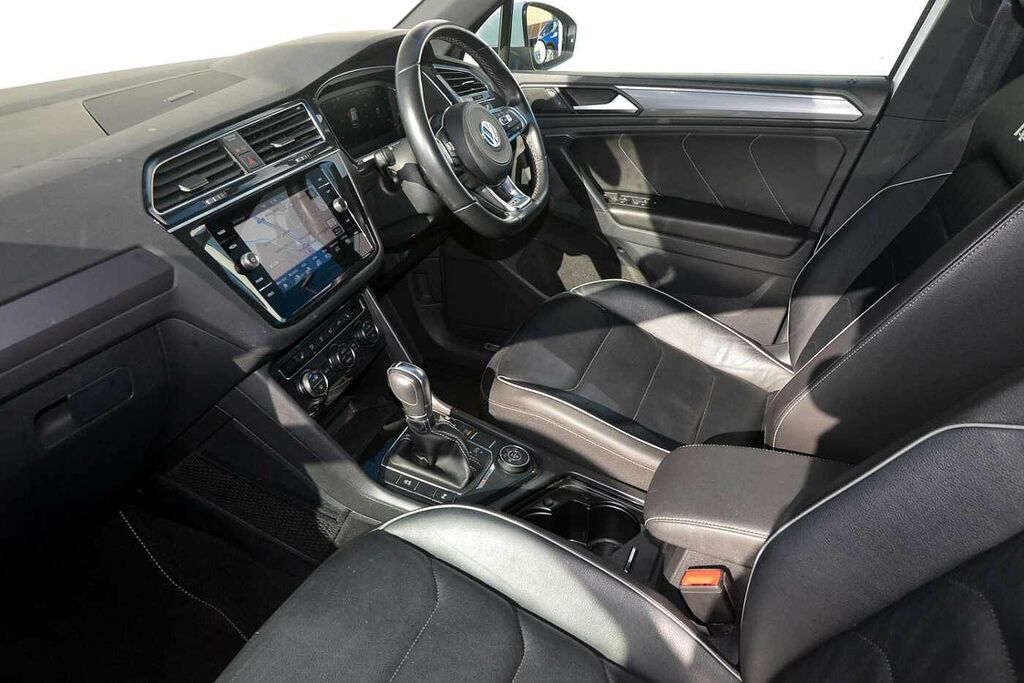 Volkswagen Tiguan 2.0 Tdi 190 4Motion R-line Dsg KL68FZN White #2
