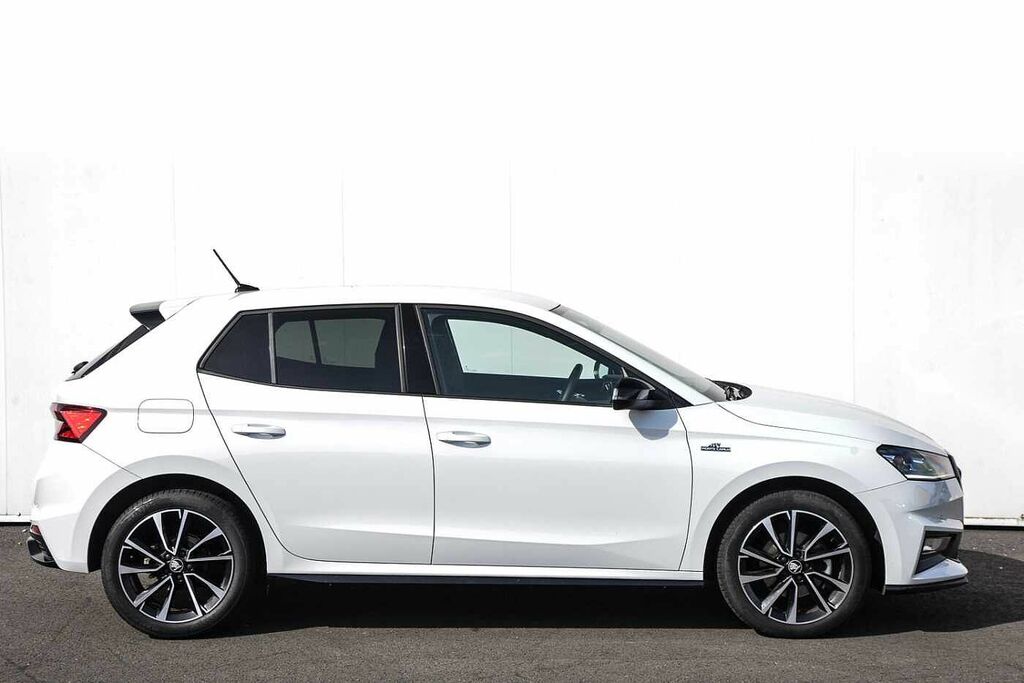 Skoda Fabia 1.5 Tsi 150 Monte Carlo Edition Dsg EF25DAO White #4