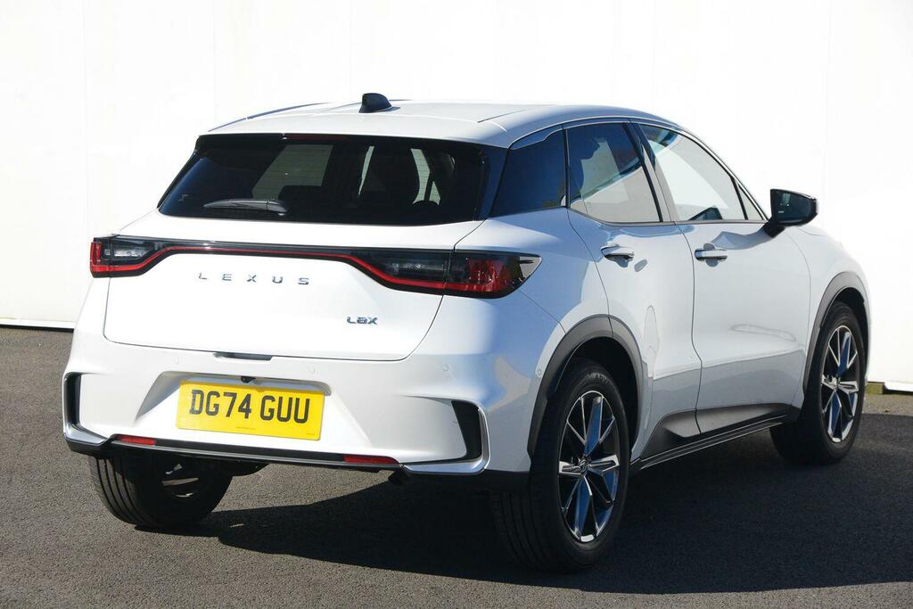 Lexus LBX 1.5 Takumi E-cvt DG74GUU White #6