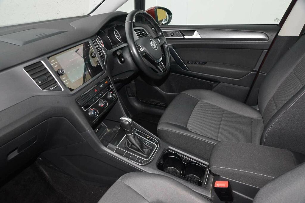 Volkswagen Golf SV 1.6 Tdi 115 Se Dsg Red #2