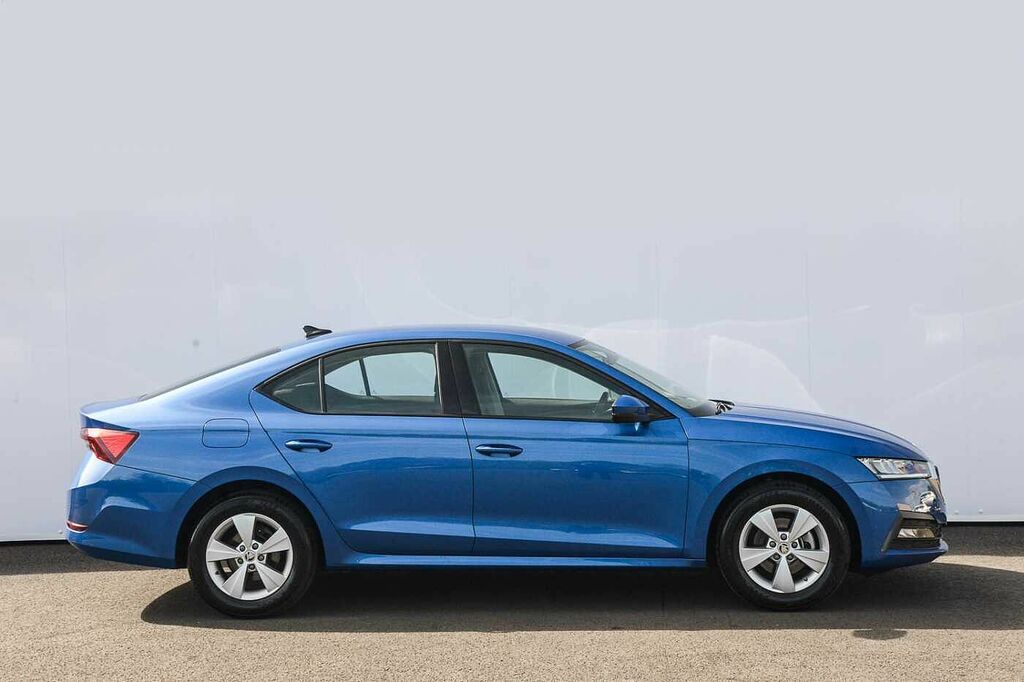 Skoda Octavia 1.5 Tsi Se First Edition Blue #4