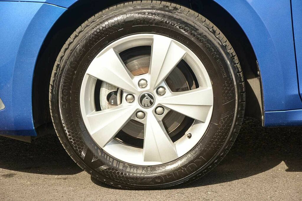 Skoda Octavia 1.5 Tsi Se First Edition Blue #5