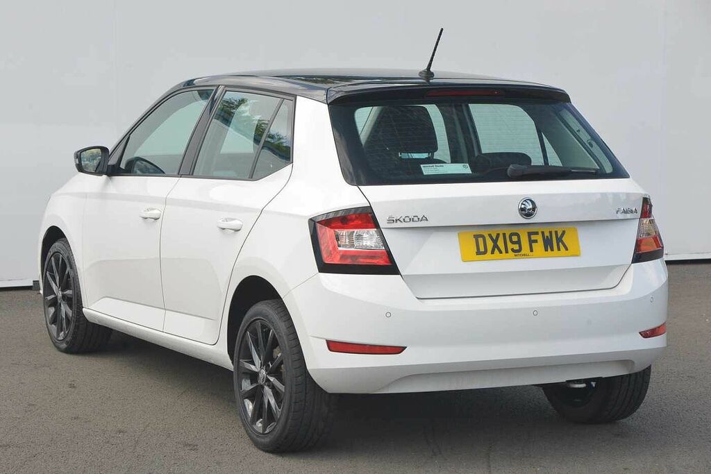 Skoda Fabia 1.0 Mpi 75 Colour Edition DX19FWK White #3