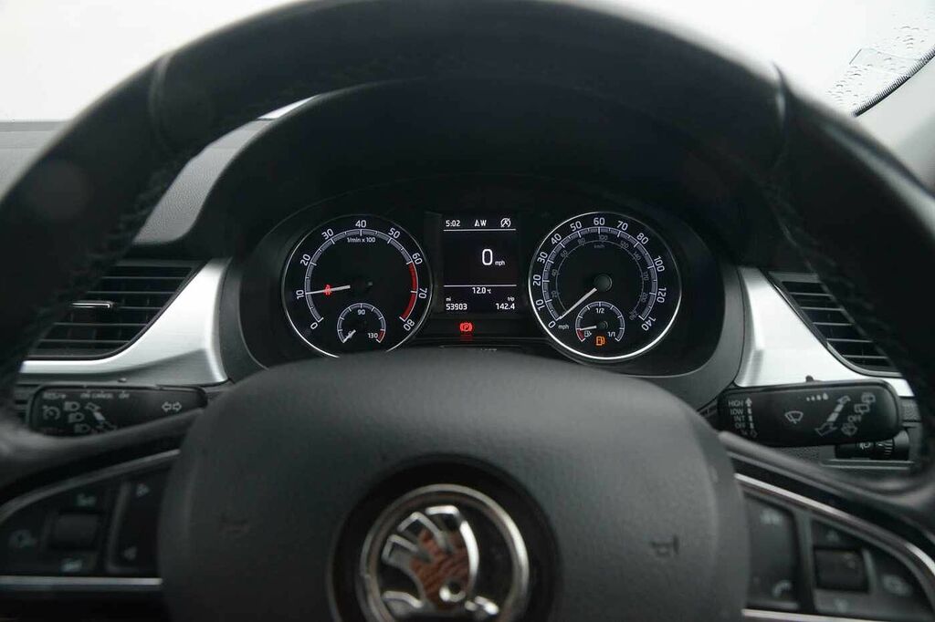 Skoda Rapid Rapid Spaceback Se Tech Tsi Blue #13