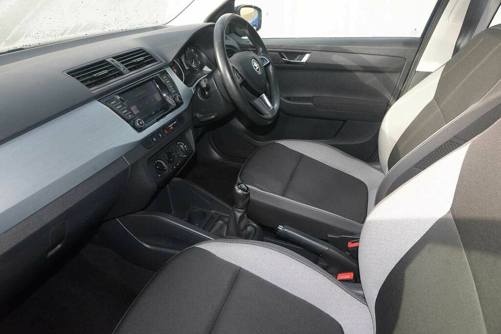 Skoda Fabia 1.0 Tsi Colour Edition DA18URX Blue #2