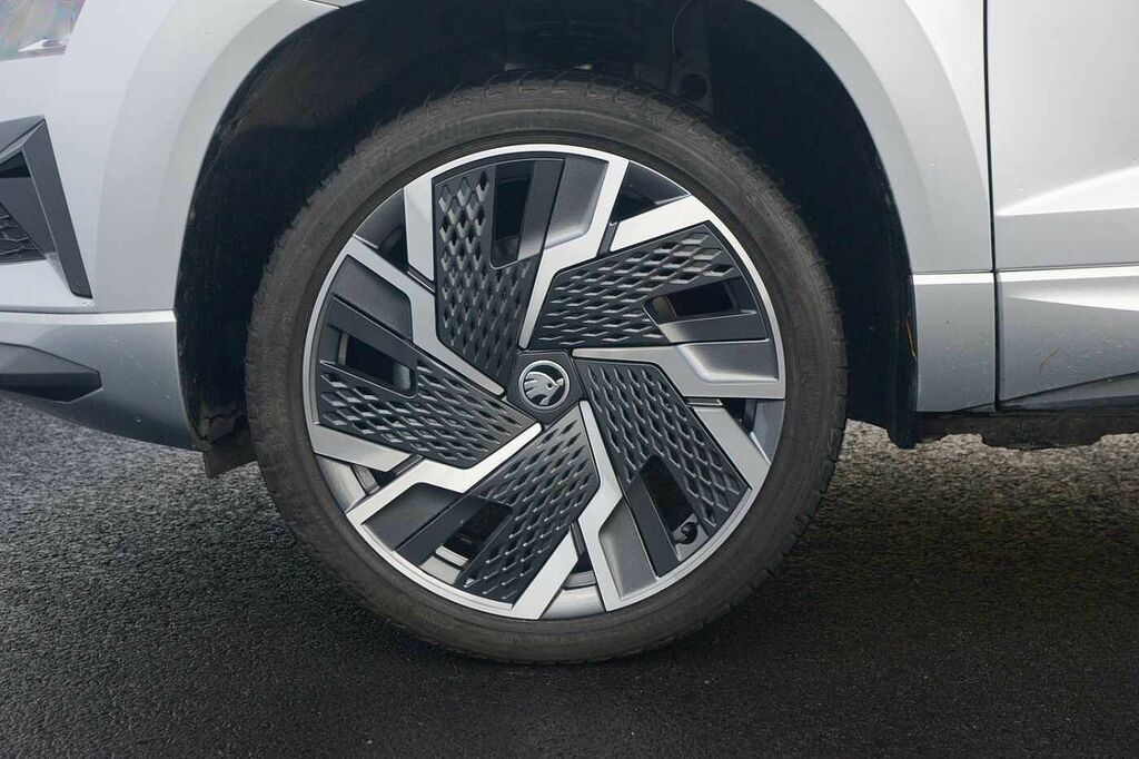 Skoda Karoq 1.5 Tsi Sportline Dsg EU72HHV Silver #5