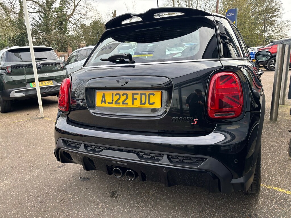 Mini Hatch 2.0 Cooper S Sport AJ22FDC Black #4