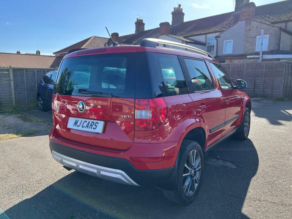 Skoda Yeti 1.2 Tsi Se Drive Outdoor Euro 6 S S YH17HUA Red #4