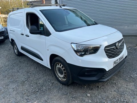 Vauxhall Combo L2h1 2300 Edition White