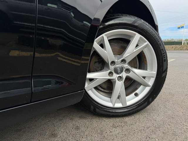 Audi A4 2017 1.4 Tfsi Sport Saloon Euro SC66RXT Black #5