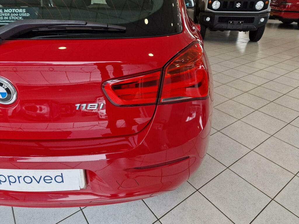 BMW 1 Series Hatchback 1.5 118I Se Euro 6 Ss 201616 WR16WYL Red #2