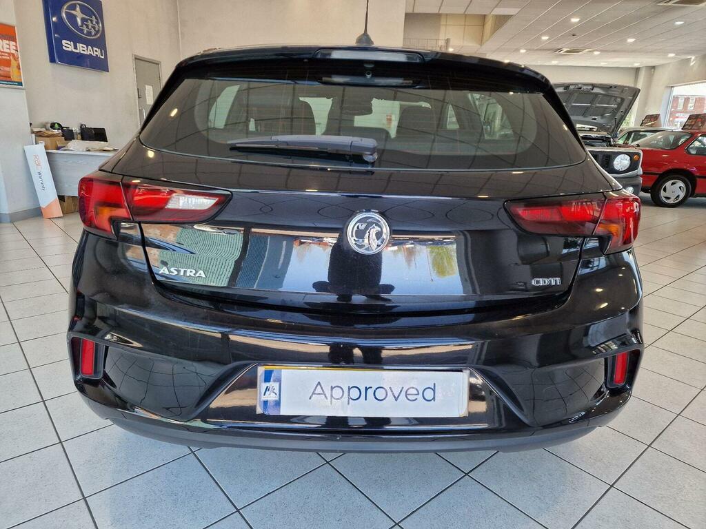 Vauxhall Astra Hatchback 1.6 Cdti Blueinjection Sri Vx Line Euro DL67KJE Black #2