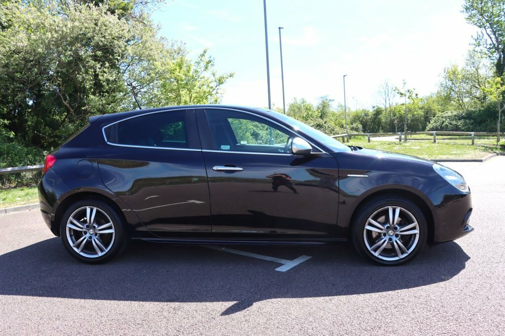 Alfa Romeo Giulietta 2L Exclusive Black #5