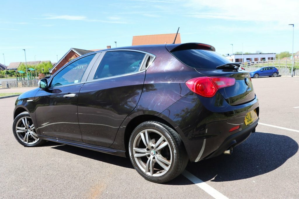 Alfa Romeo Giulietta 2L Exclusive Black #3