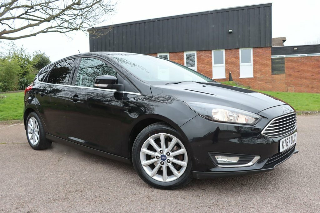 Ford Focus 1L Titanium KT67DLX Black #2