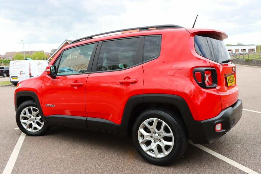 Jeep Renegade 1.4L Longitude WO66GHA Red #4