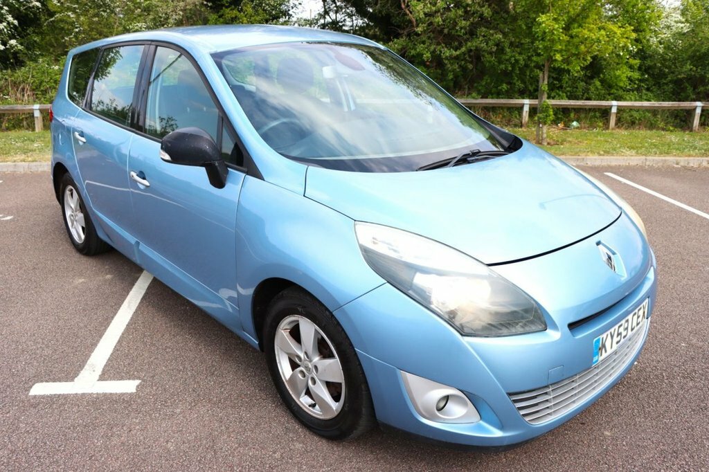 Renault Grand Scenic Dynamique Brown #20