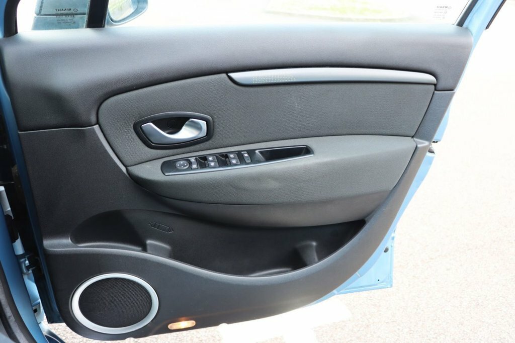 Renault Grand Scenic Dynamique Brown #26