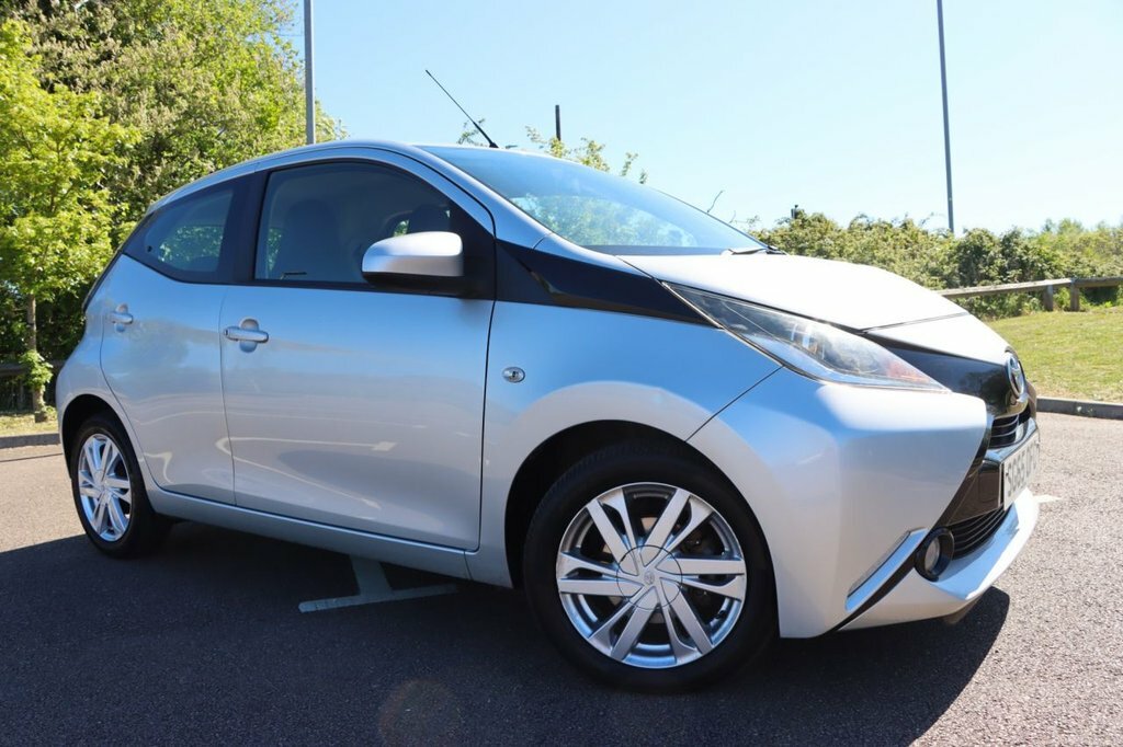 Toyota Aygo 1L X-pression SG65OFC Silver #2