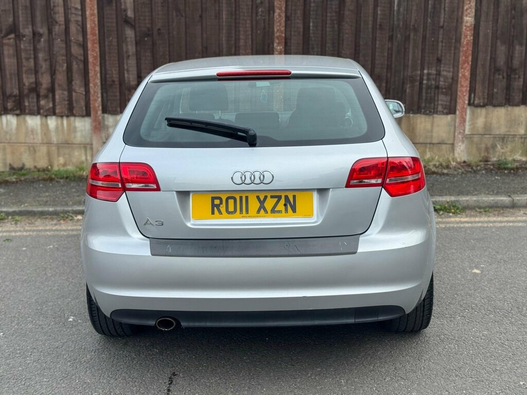 Audi A3 1.6 Technik Sportback Euro 5 Silver #3