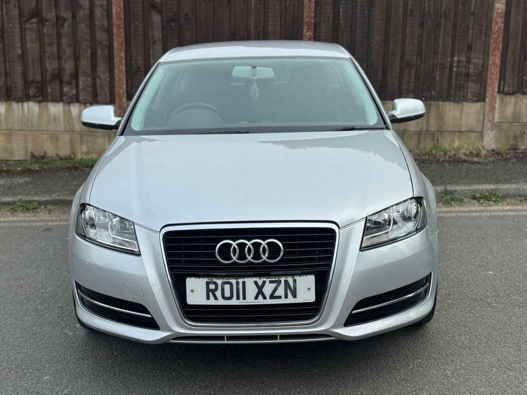 Audi A3 1.6 Technik Sportback Euro 5 Silver #4