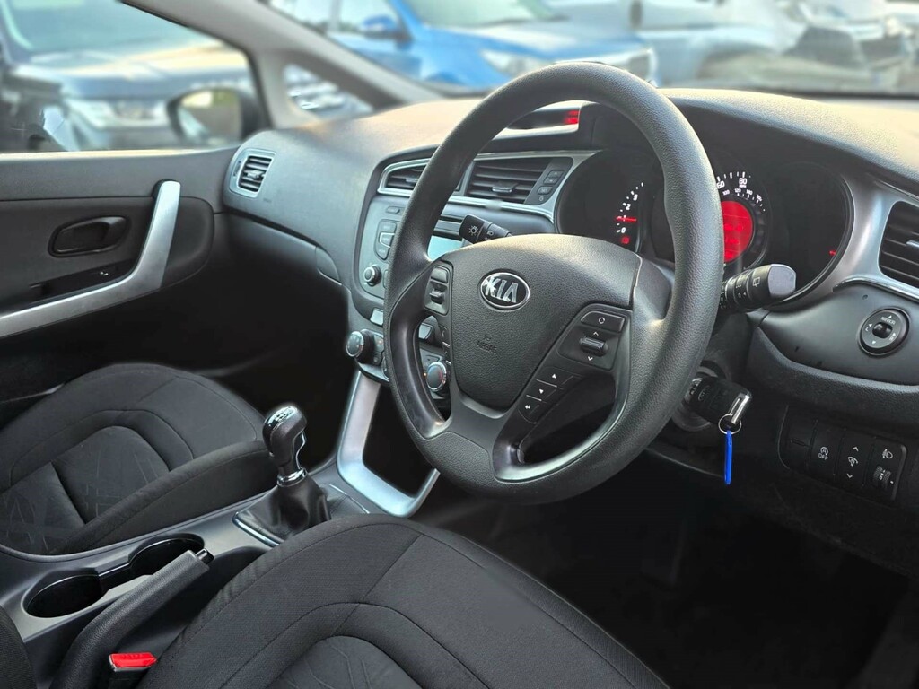 Kia Ceed 1 Isg Crdi MK67EBC #3