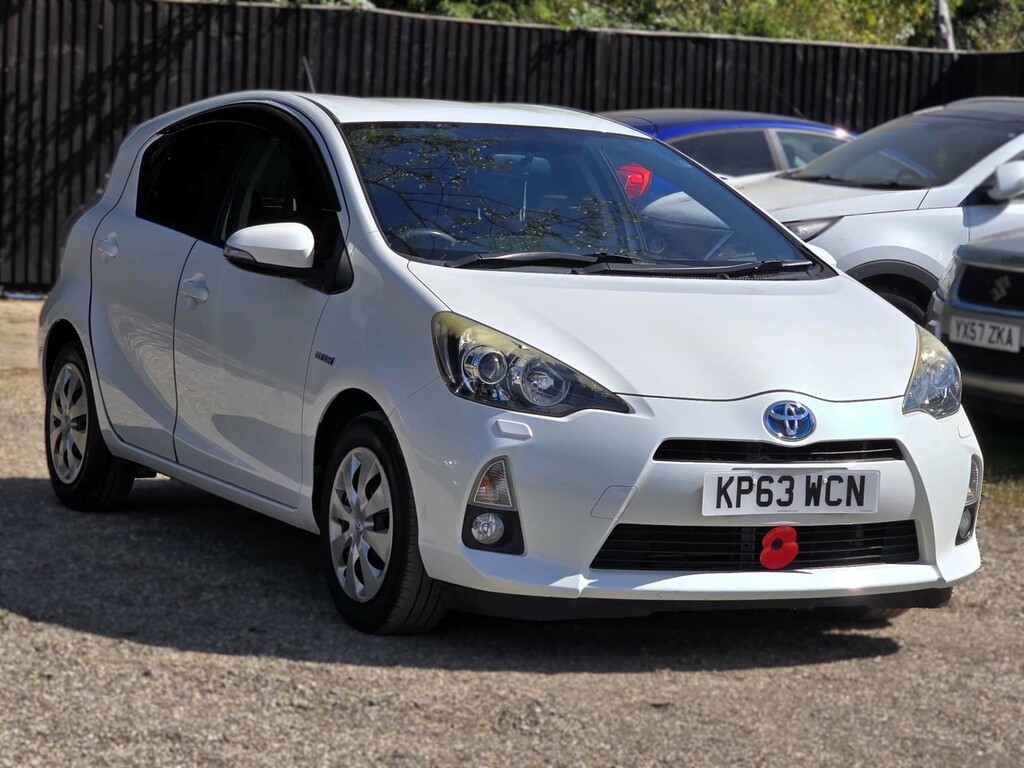 Toyota Aqua   #6