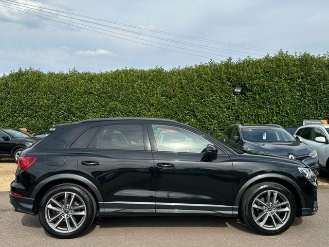 Audi Q3 2022 35 Tfsi Black Edition S Tronic Mk22anf MK22ANF Black #2
