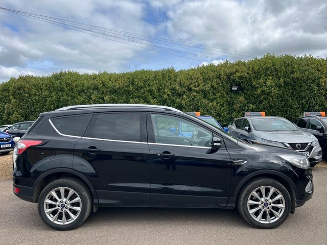 Ford Kuga 2019 2.0 Tdci Ecoblue Titanium Edition Suv Die KY19EBR Black #2