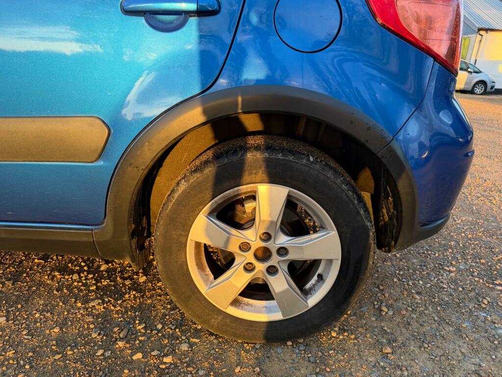 Suzuki SX4 Sz4 Silver #36