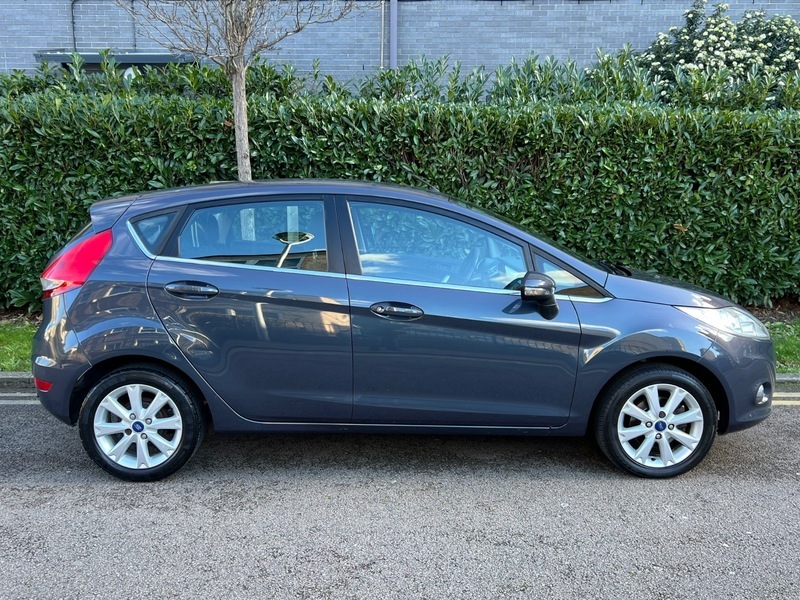 Ford Fiesta Zetec Grey #3