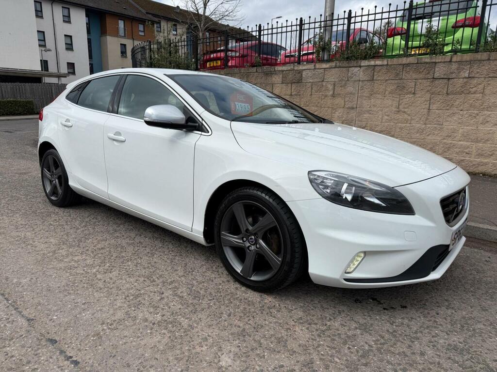 Volvo V40 1.6 D2 R-design Euro 5 Ss SP63ECE White #2