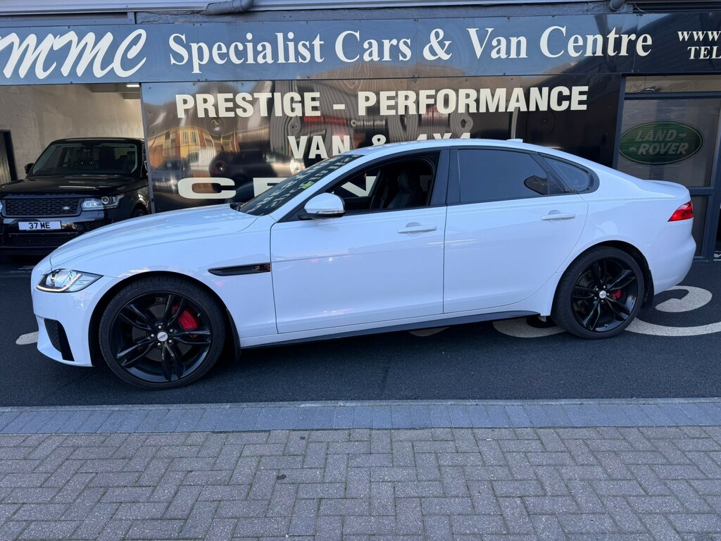 Jaguar XF Saloon 3.0 D V6 S 201665 White