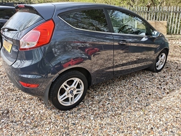 Ford Fiesta Zetec Grey