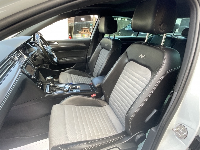 Volkswagen Passat R-line Tdi SD17VHW White #6