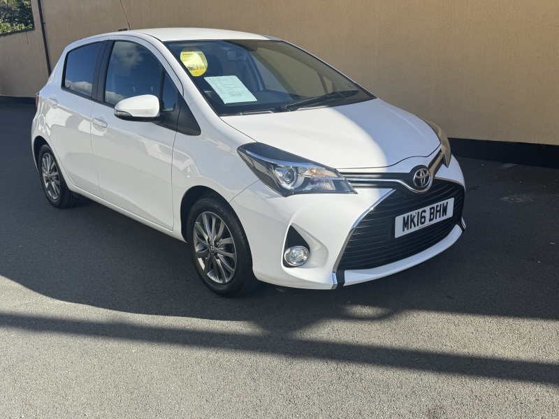 Toyota Yaris Icon MK16BHW White #5