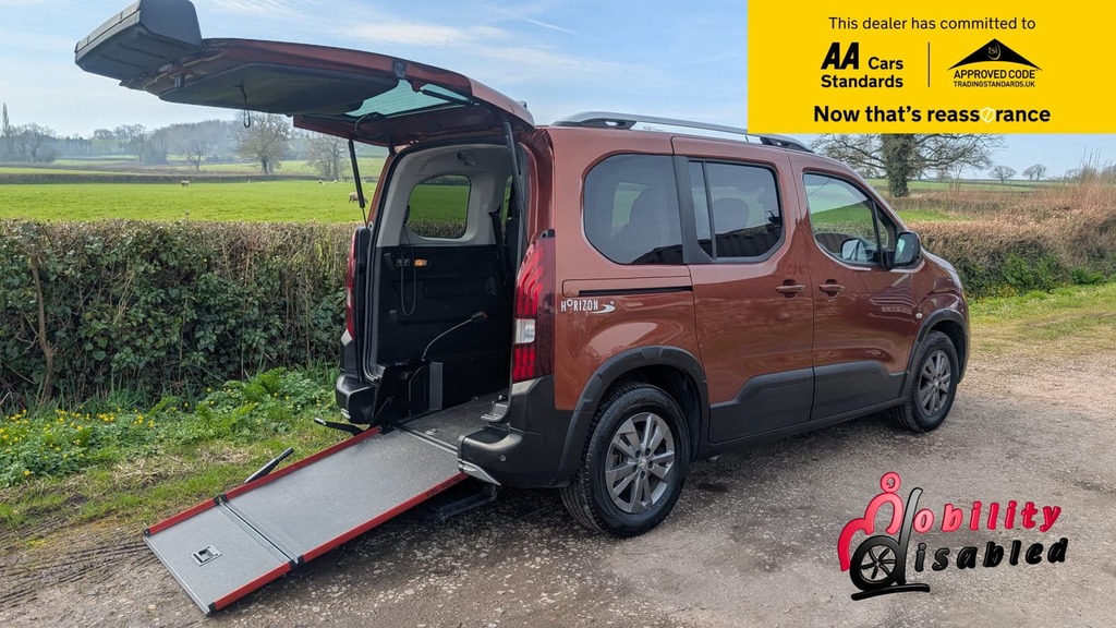 Peugeot Rifter Mpv 1.5 Hdi Wheelchair Disabled Accessible Vehicle Brown