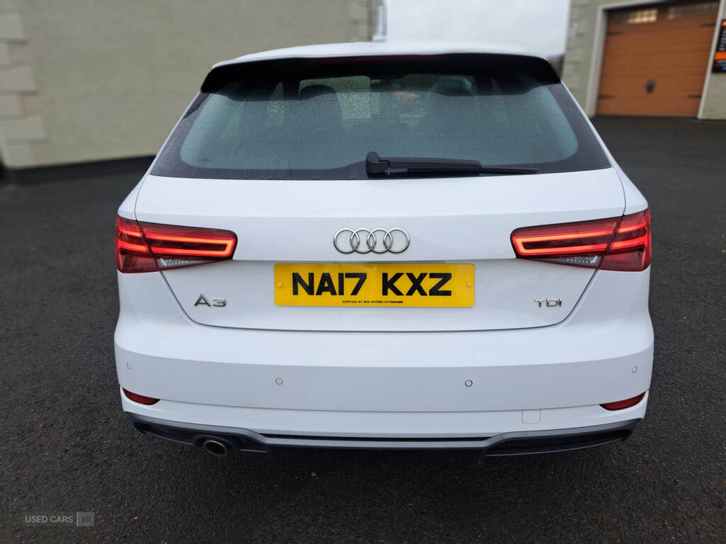 Audi A3 1.6 Tdi 116 S Line NA17KXZ White #5