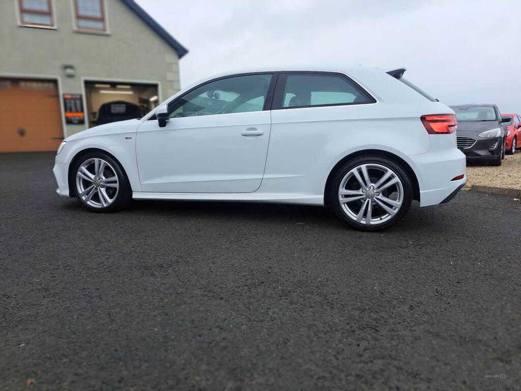 Audi A3 1.6 Tdi 116 S Line NA17KXZ White #3