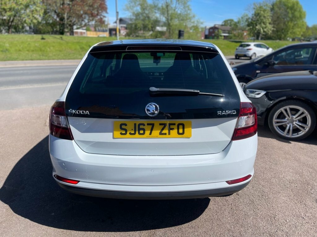 Skoda Rapid Spaceback 1L Se Sport White #6